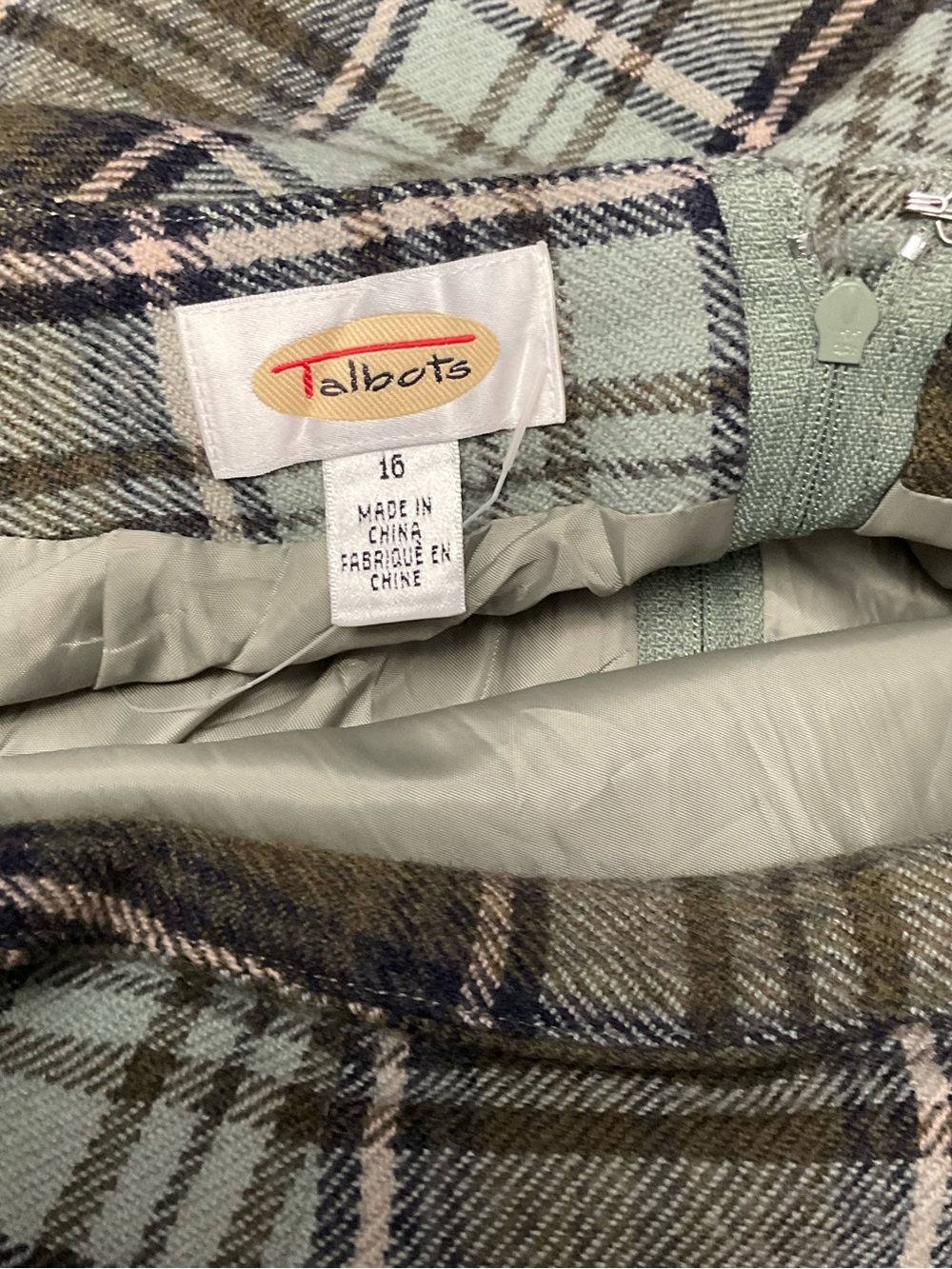 Talbots Plaid Midi Wrap Skirt 100% wool - Picture 4 of 5